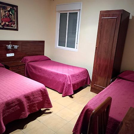 Hostal El Lirio Bollullos Par del Condado Eksteriør billede