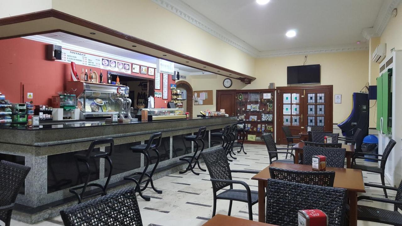 Hostal El Lirio Bollullos Par del Condado Eksteriør billede