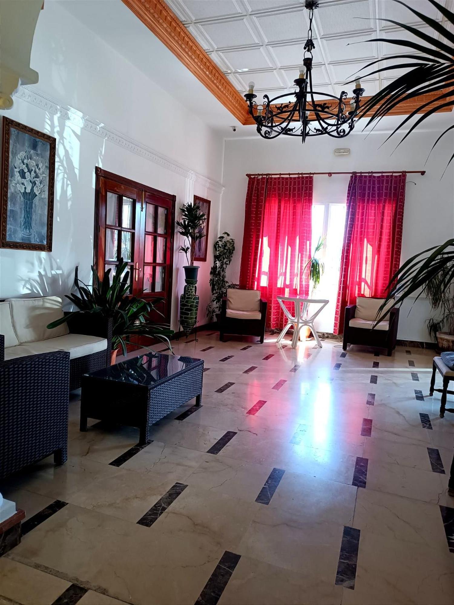 Hostal El Lirio Bollullos Par del Condado Eksteriør billede